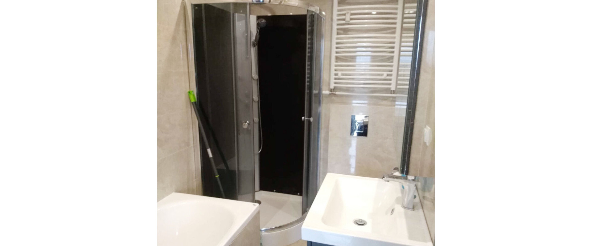 Prenájom: Klimatizovaný 3-izbový Byt s 2 Balkónmi v TOP Lokalite!