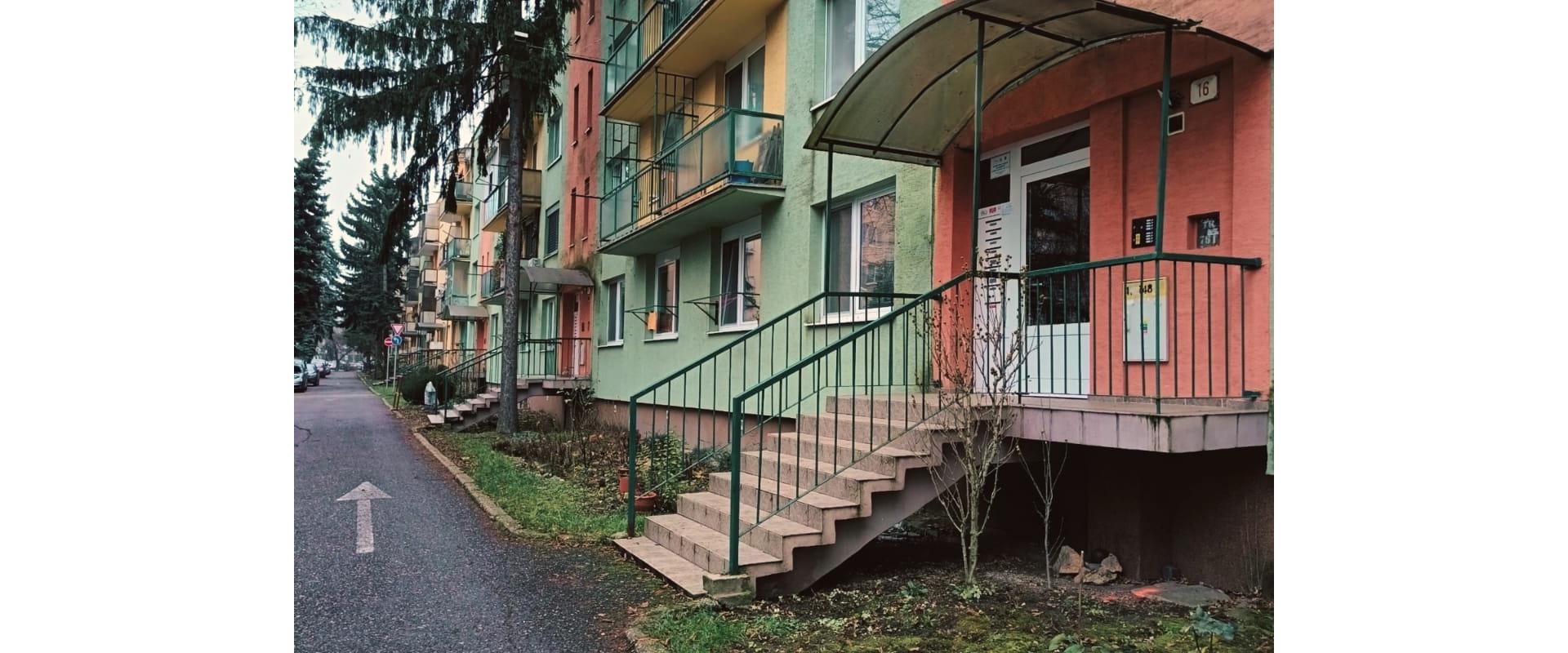 NA PREDAJ 3-IZBOVÝ VEĽKOMETRÁŽNY BYT S NADŠTANDARDOM