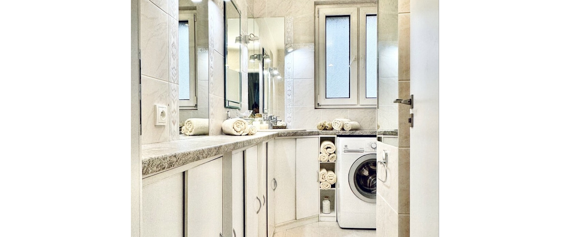 3izb. slnečný byt s presklenenou lodžiou v širšom centre Bratislavy