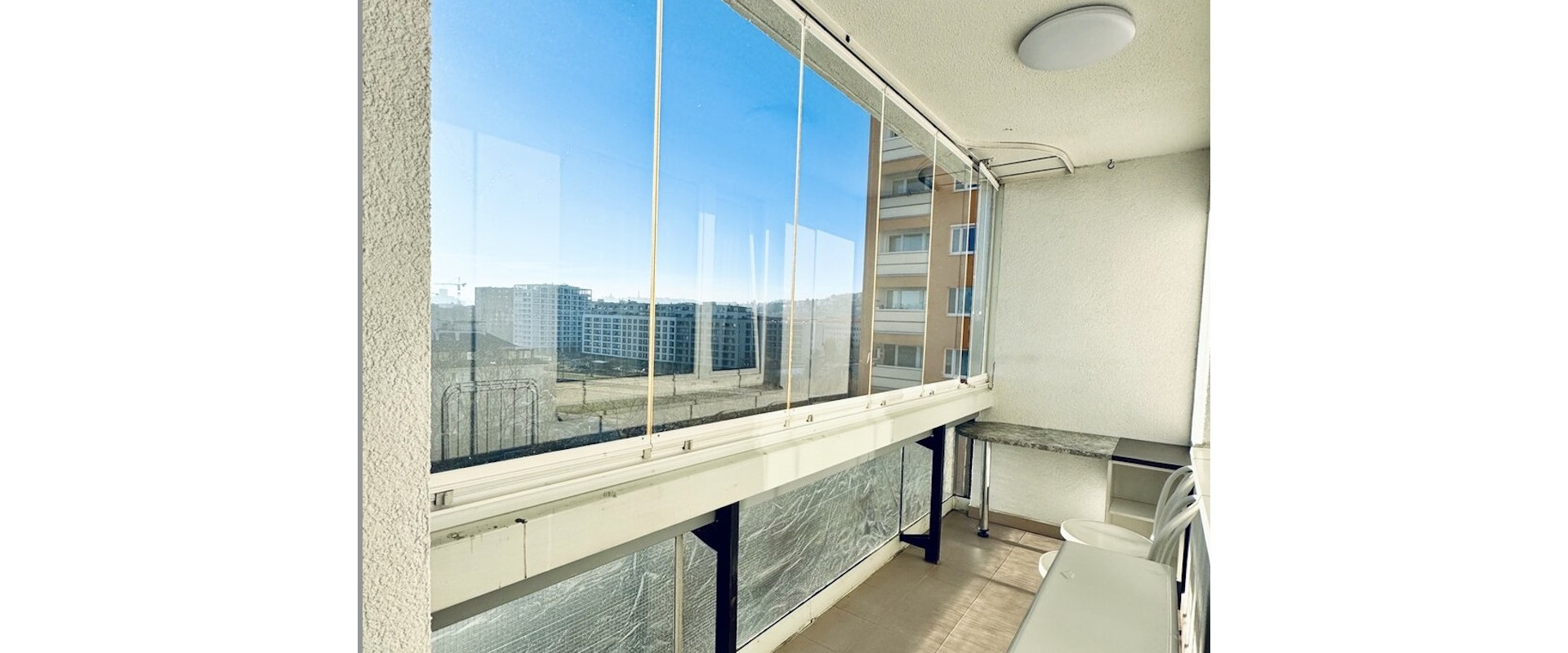 3izb. slnečný byt s presklenenou lodžiou v širšom centre Bratislavy