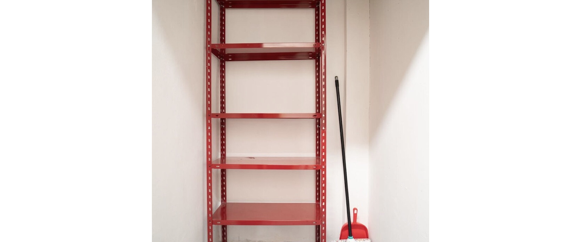 3izb. slnečný byt s presklenenou lodžiou v širšom centre Bratislavy