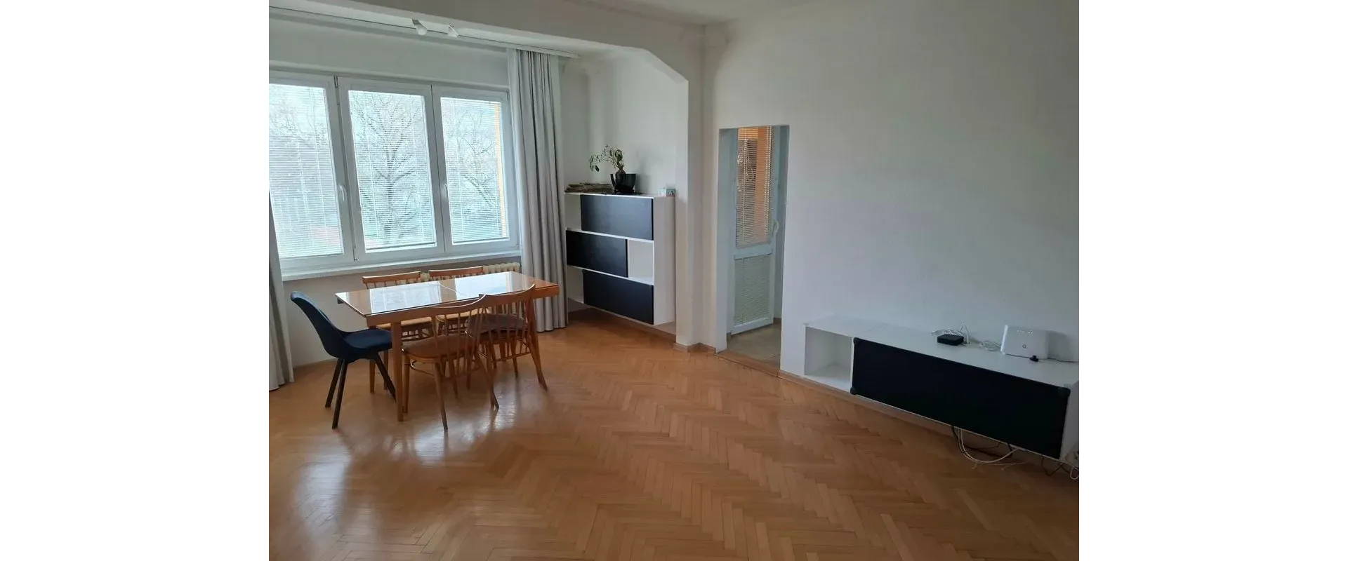 Prenájom 4-izbového bytu s 2 lodžiami v časti Nové Mesto, vhodné pre študentov