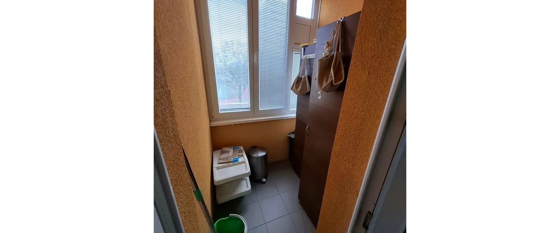 Prenájom 4-izbového bytu s 2 lodžiami v časti Nové Mesto, vhodné pre študentov