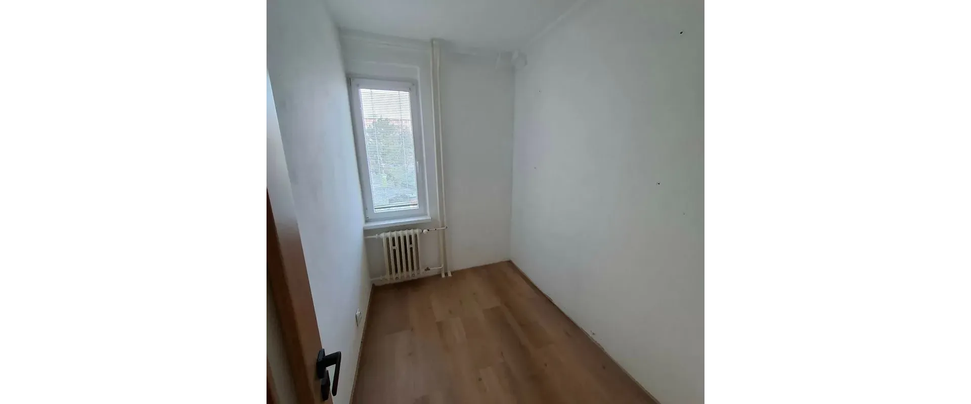 Prenájom 4-izbového bytu s 2 lodžiami v časti Nové Mesto, vhodné pre študentov