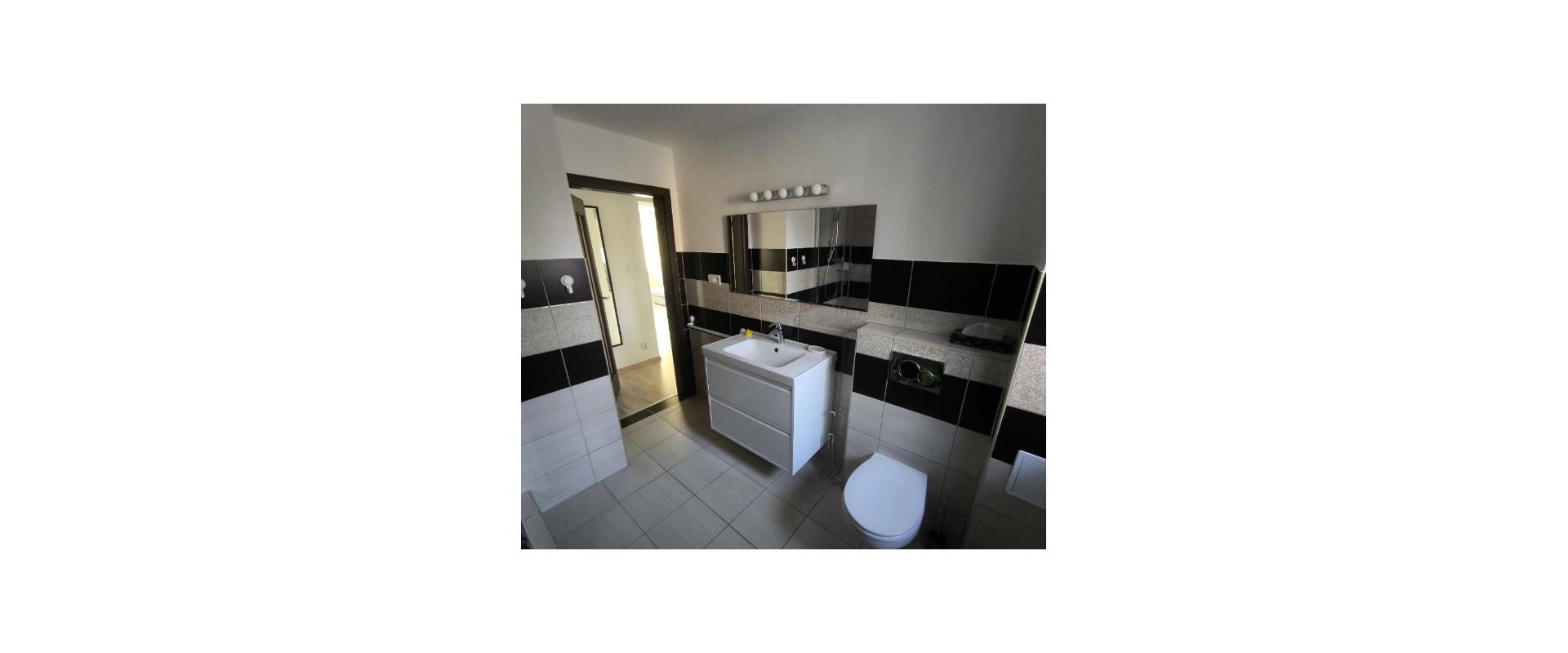 Prenájom 2 izbový byt Nitra