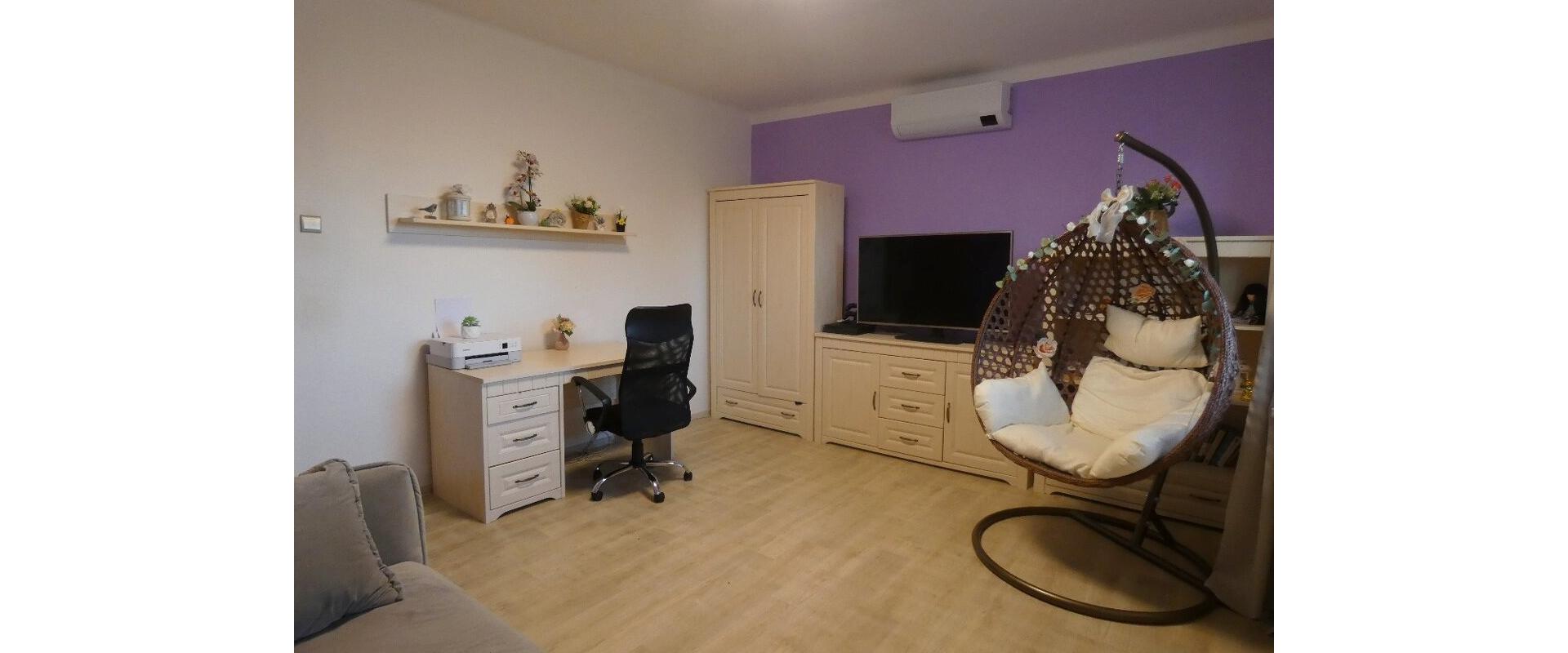 Priestranný 5-izbový rodinný dom po rekonštrukcii – Voderady