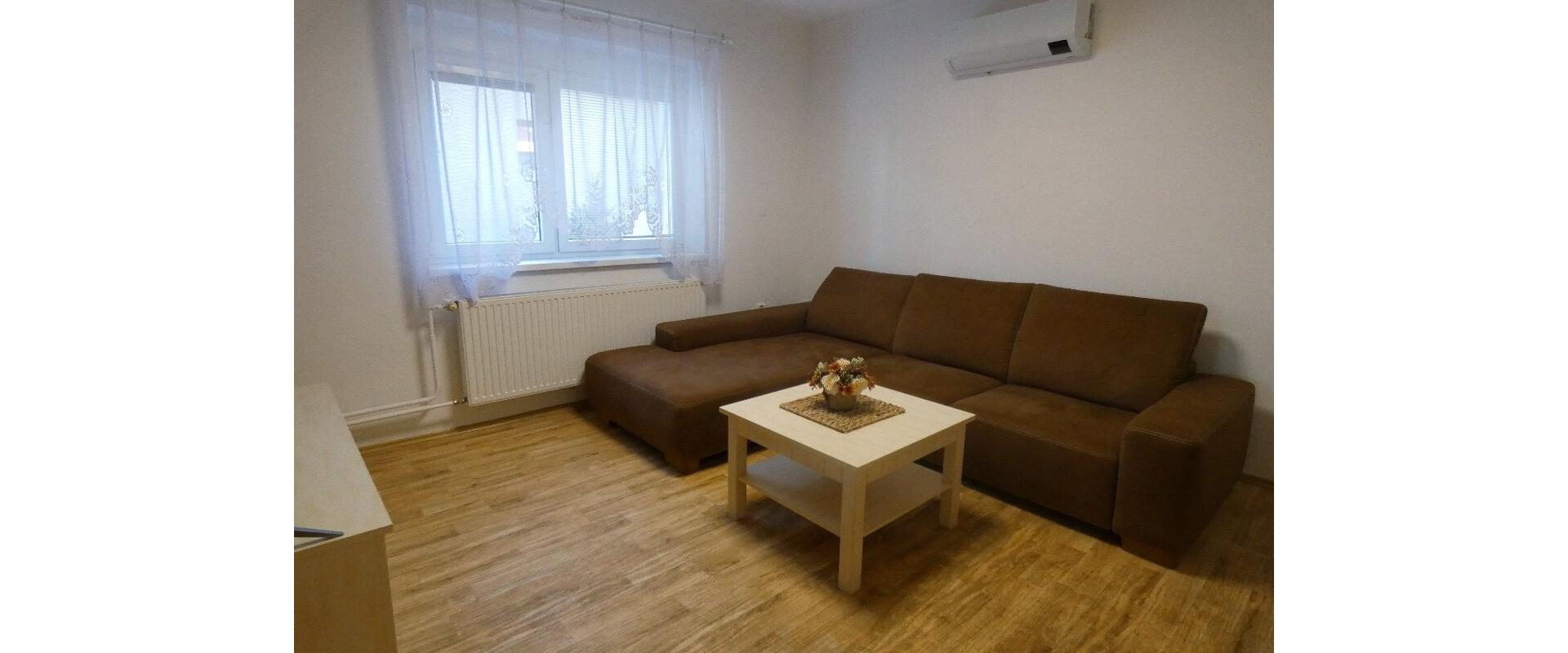 Priestranný 5-izbový rodinný dom po rekonštrukcii – Voderady