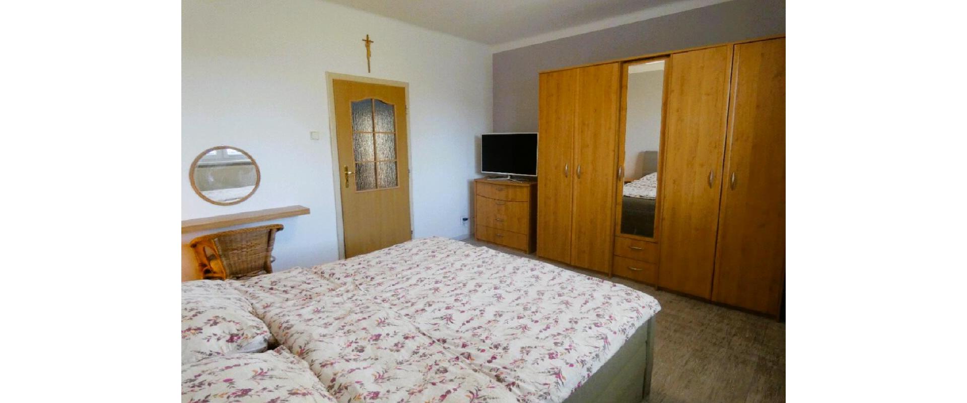 Priestranný 5-izbový rodinný dom po rekonštrukcii – Voderady