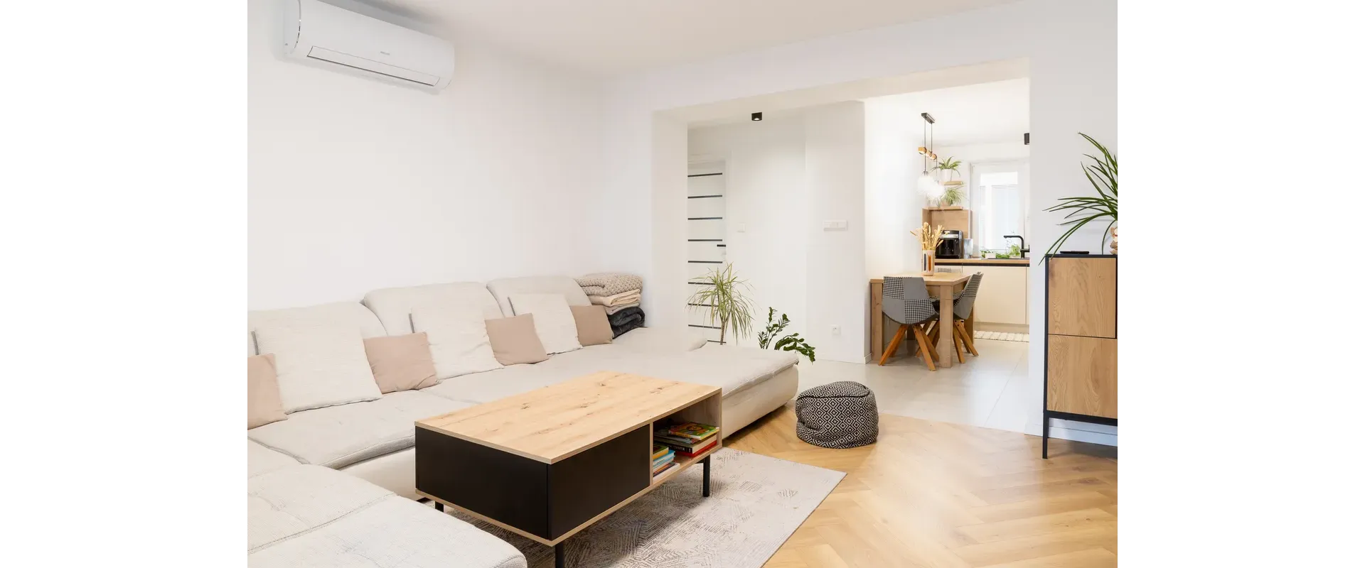 Na prenájom elegantný a moderny zariadený 2-izbový byt- Čapajevova ulica