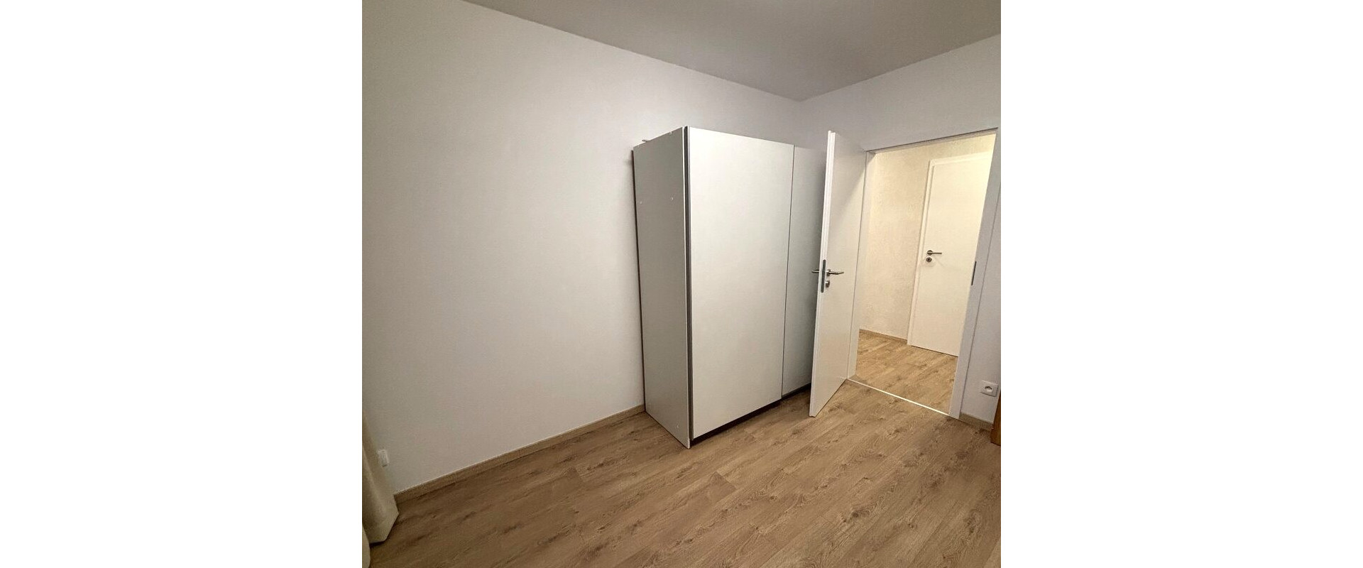 Prenájom 3-izbového bytu s predzáhradkou v novostavbe Prúdy