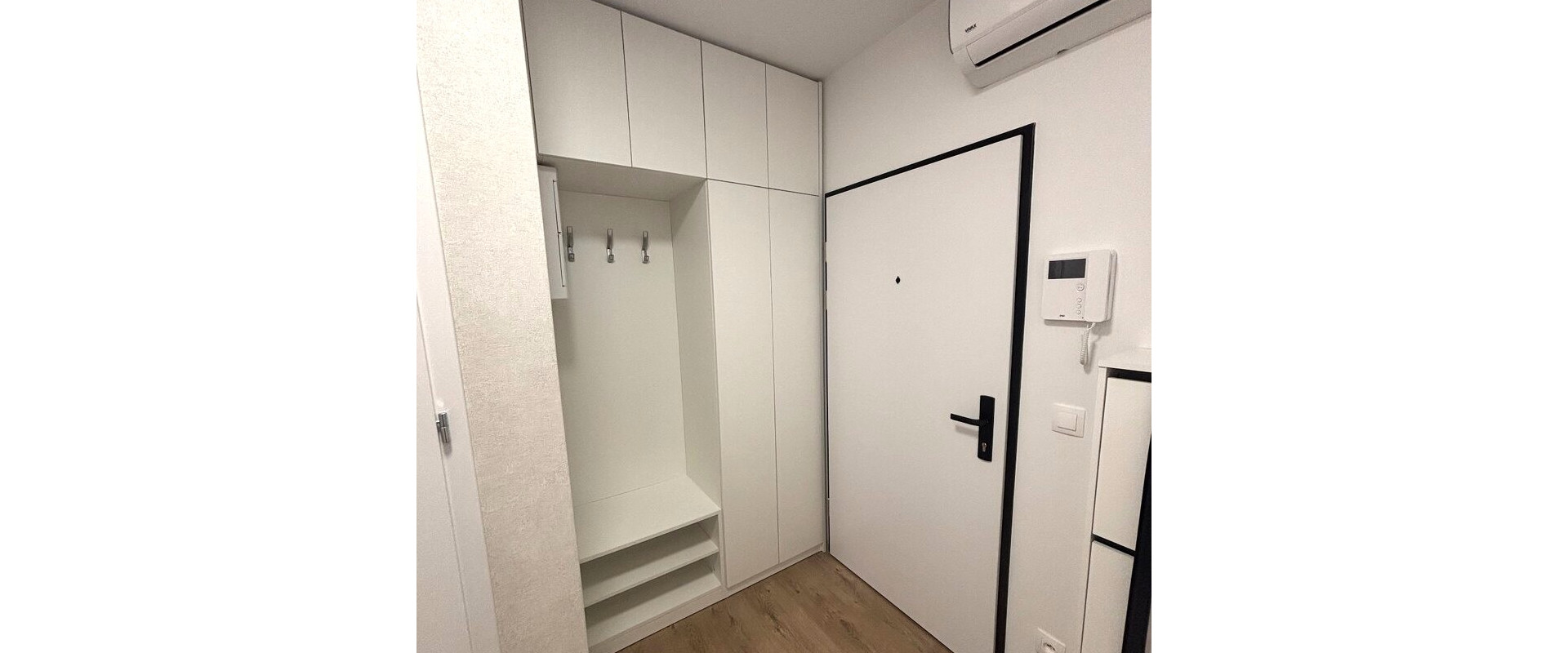 Prenájom 3-izbového bytu s predzáhradkou v novostavbe Prúdy