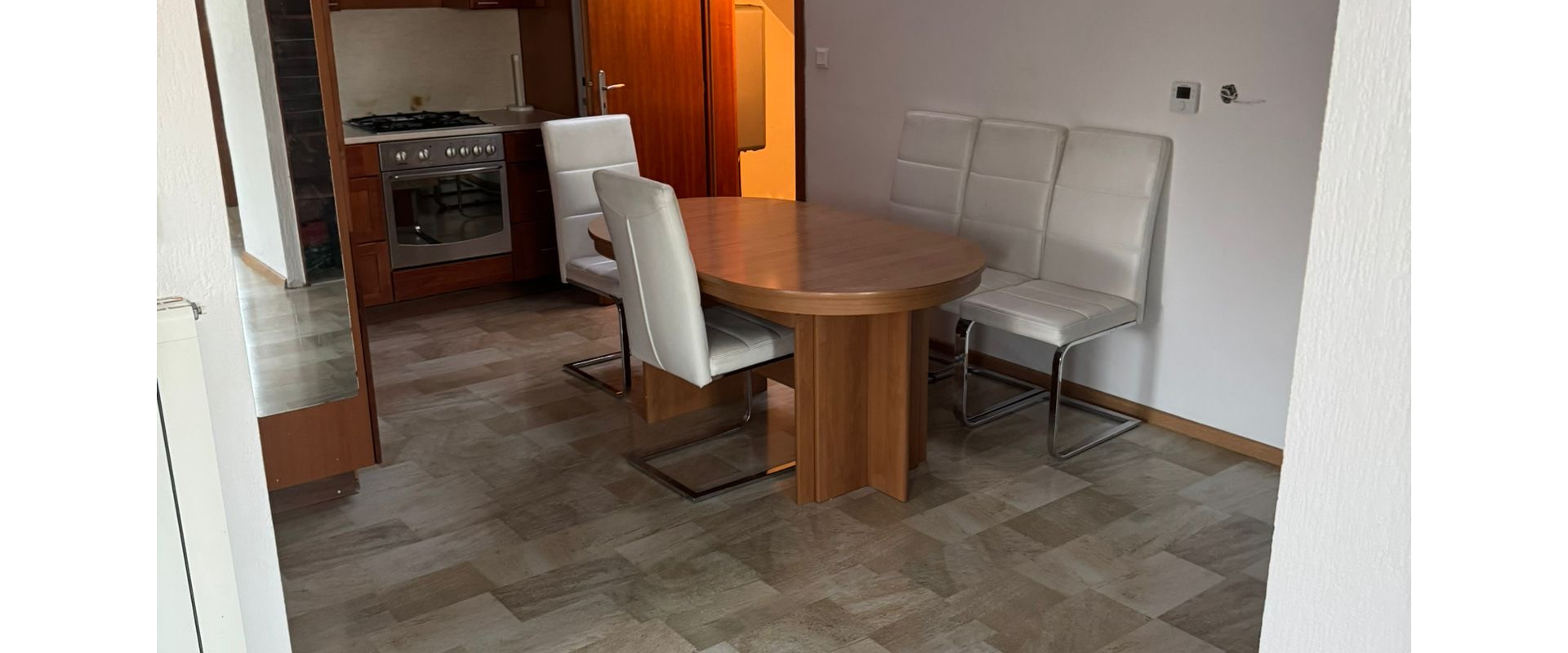 Na prenájom priestranný 3-izbový byt – Sereď, Pekárska ulica