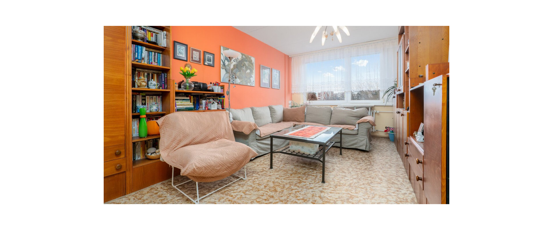 Na predaj priestranný 3-izbový byt s loggiou v Púchove