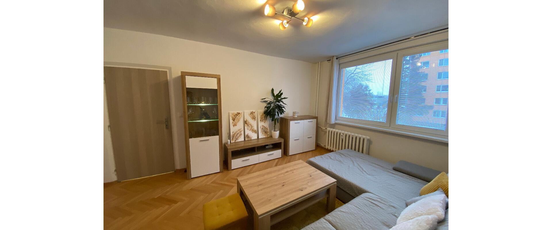 Prenájom 2-izbového bytu – 56 m², Matica slovenská