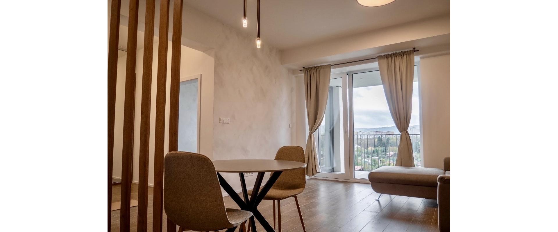 Nadštandardný čiastočne zariadený  2-izbový byt