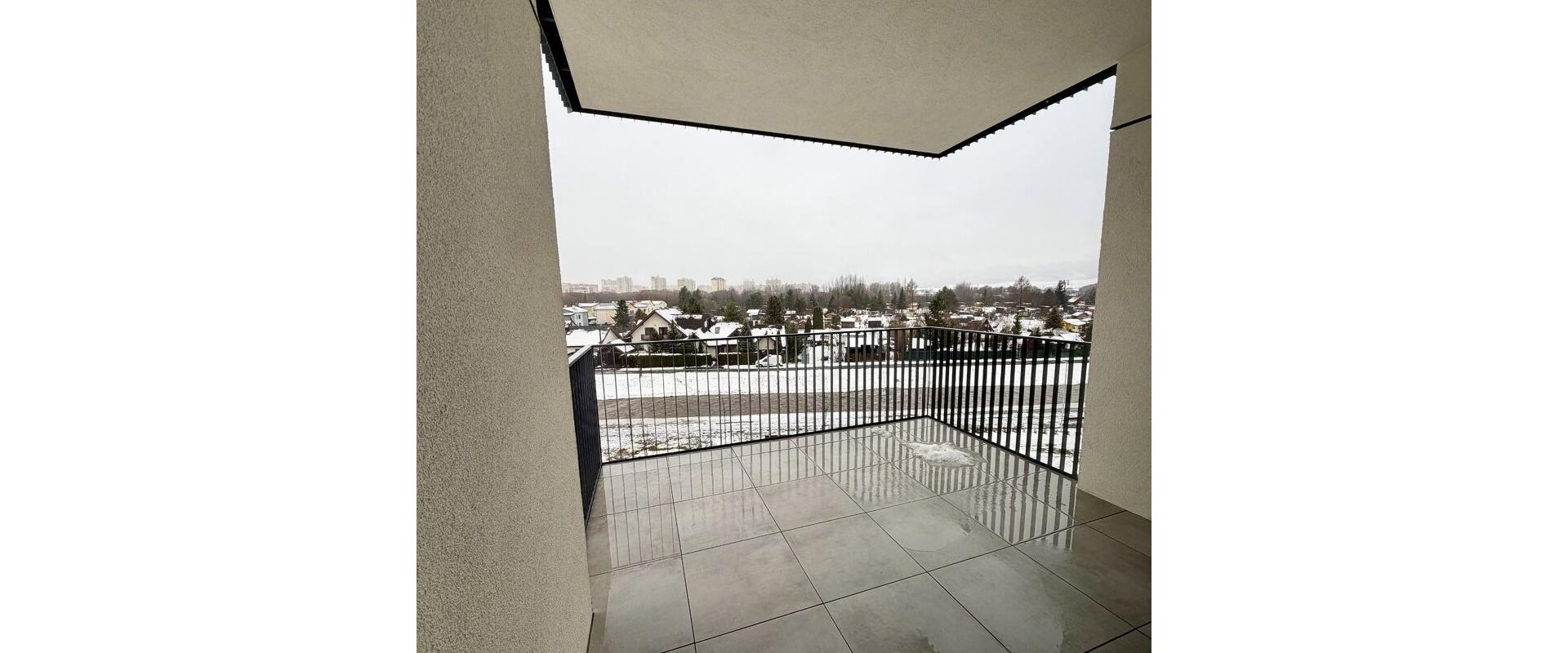 Priestranný 4-izbový byt blízko centra mesta