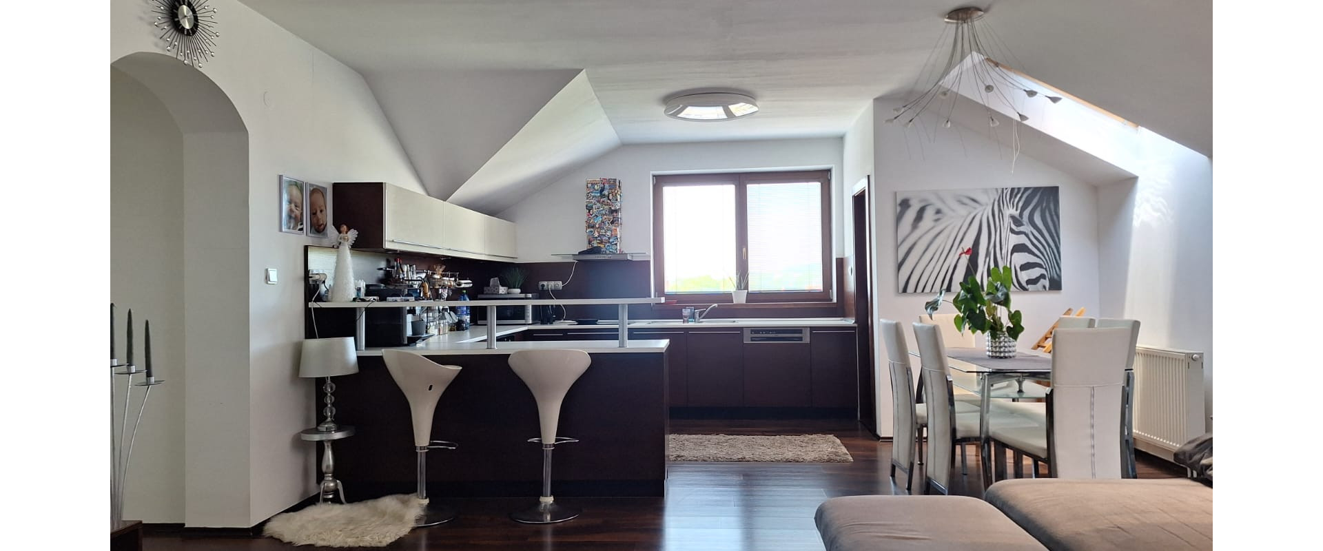 Priestranný rodinný dom s veľkým pozemkom – Chtelnica