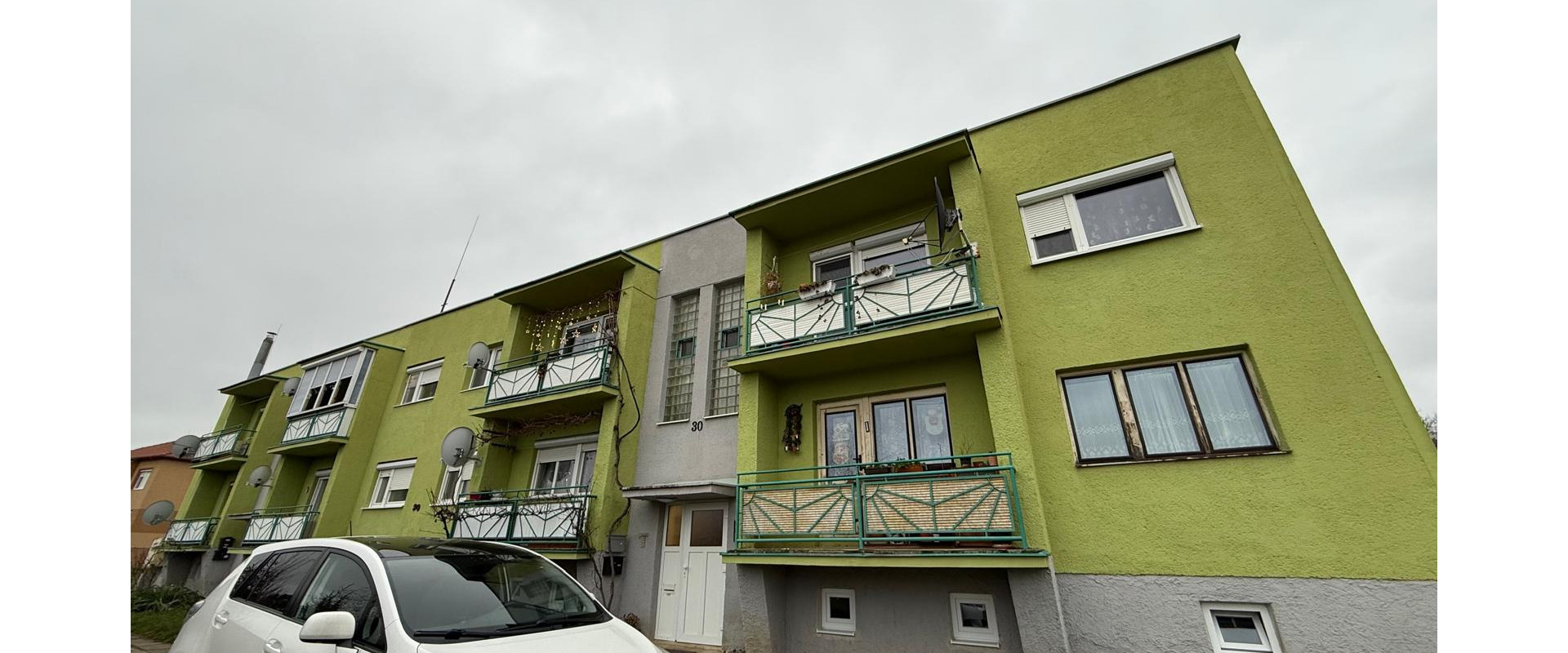 Neodolateľný 3 izbový byt v Pukanci