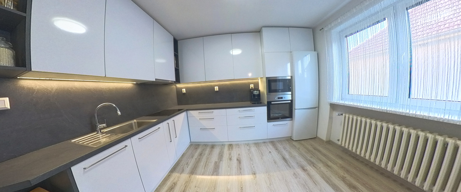 RD s krbom, pozemkom a investičným potenciálom – Dvorníky