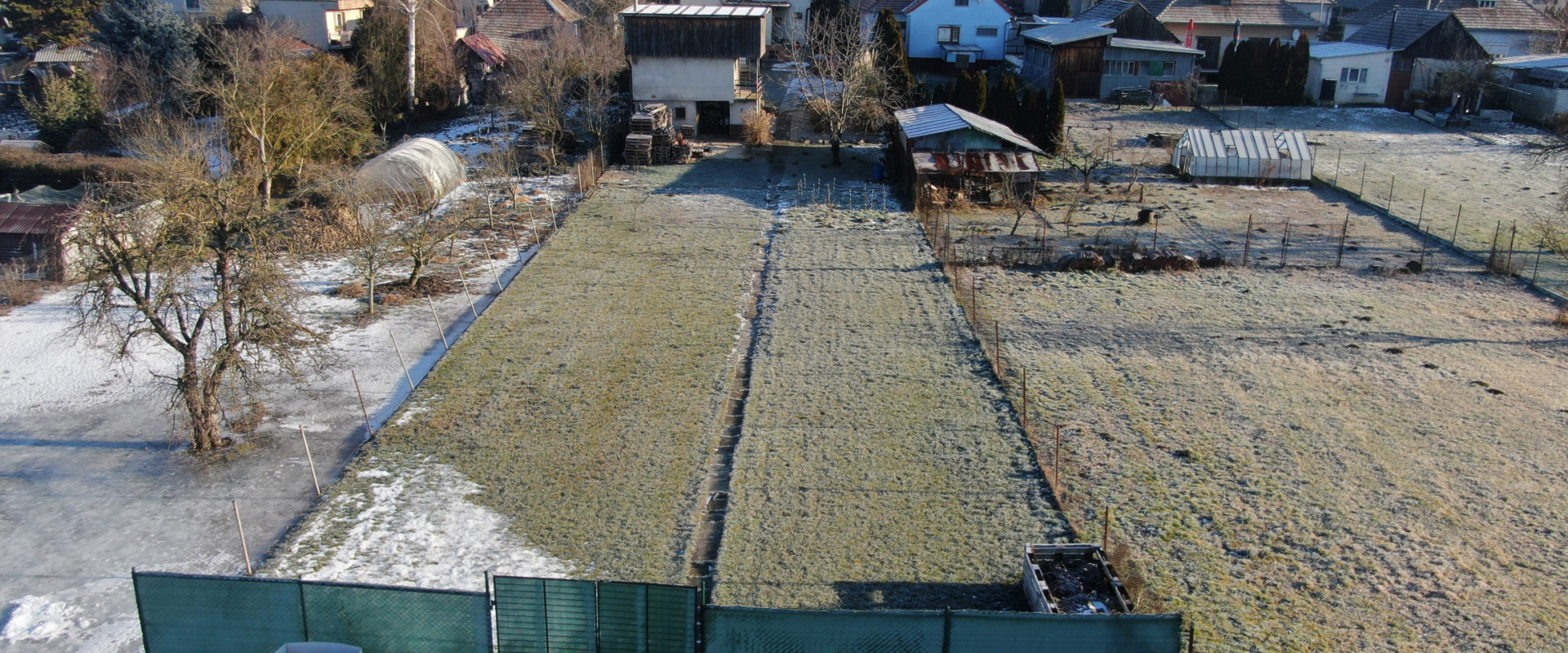 RD s krbom, pozemkom a investičným potenciálom – Dvorníky