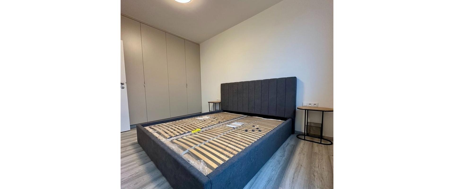 Moderný 2-izbový byt s veľkou terasou a garážou na prenájom