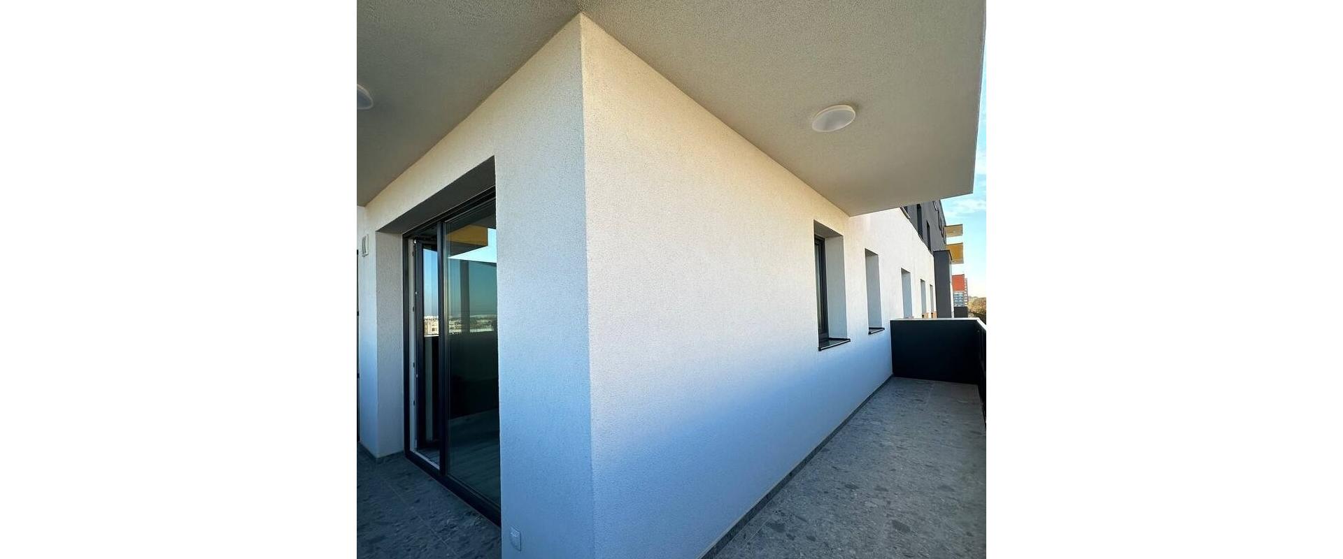 Moderný 2-izbový byt s veľkou terasou a garážou na prenájom