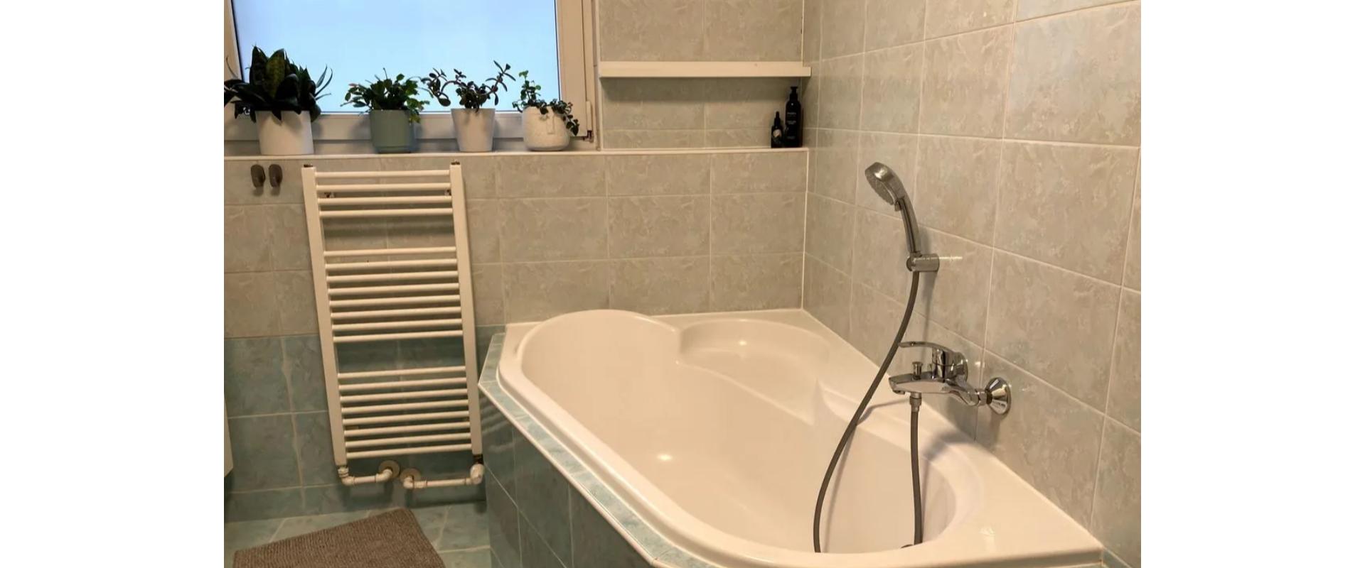 Priestranný 3-izbový byt na predaj - Trnava