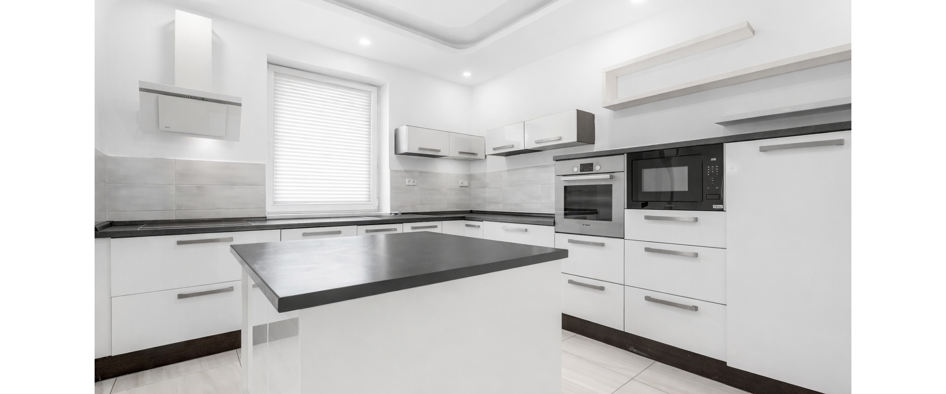 Rodinný dom s potenciálom 2 bytových jednotiek v pokojnej časti.