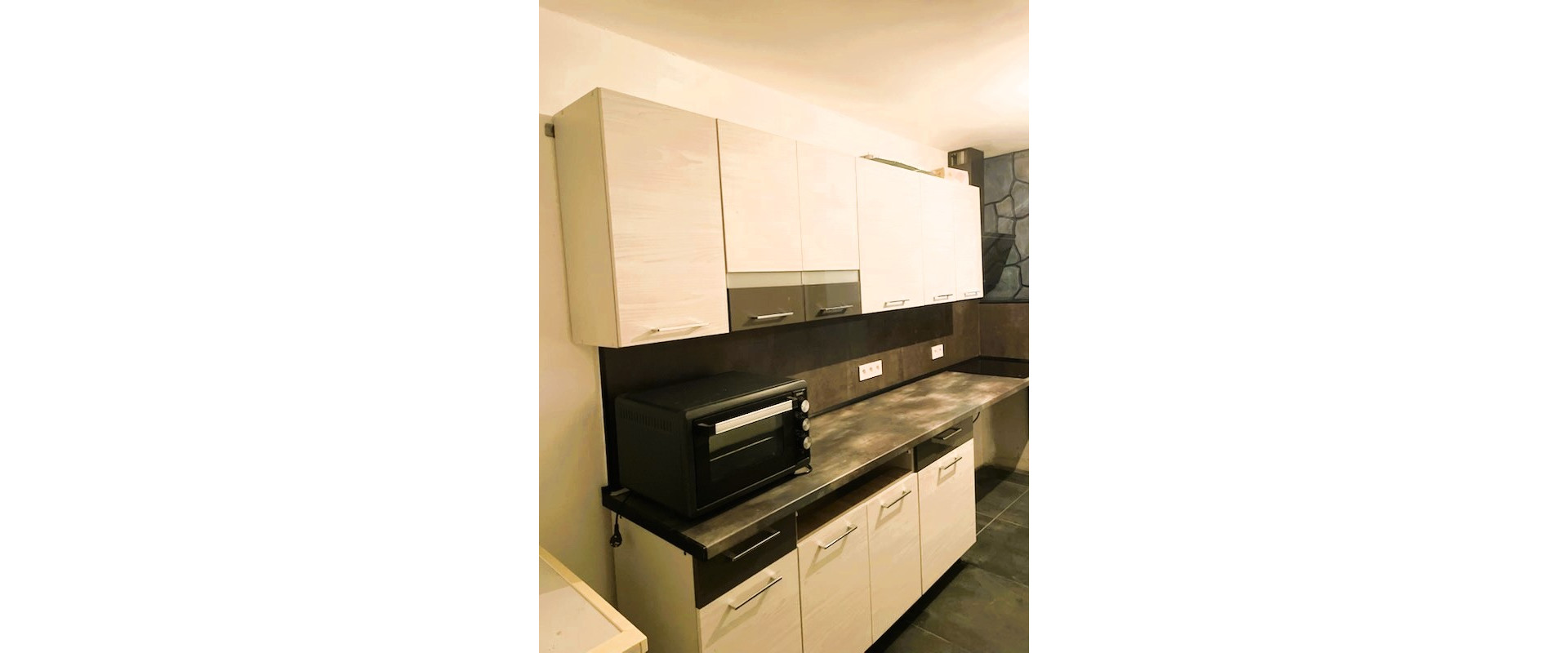 Na prenájom nová podkrovná garsónka na ul. Slovenskej 30 v centre Prešova.