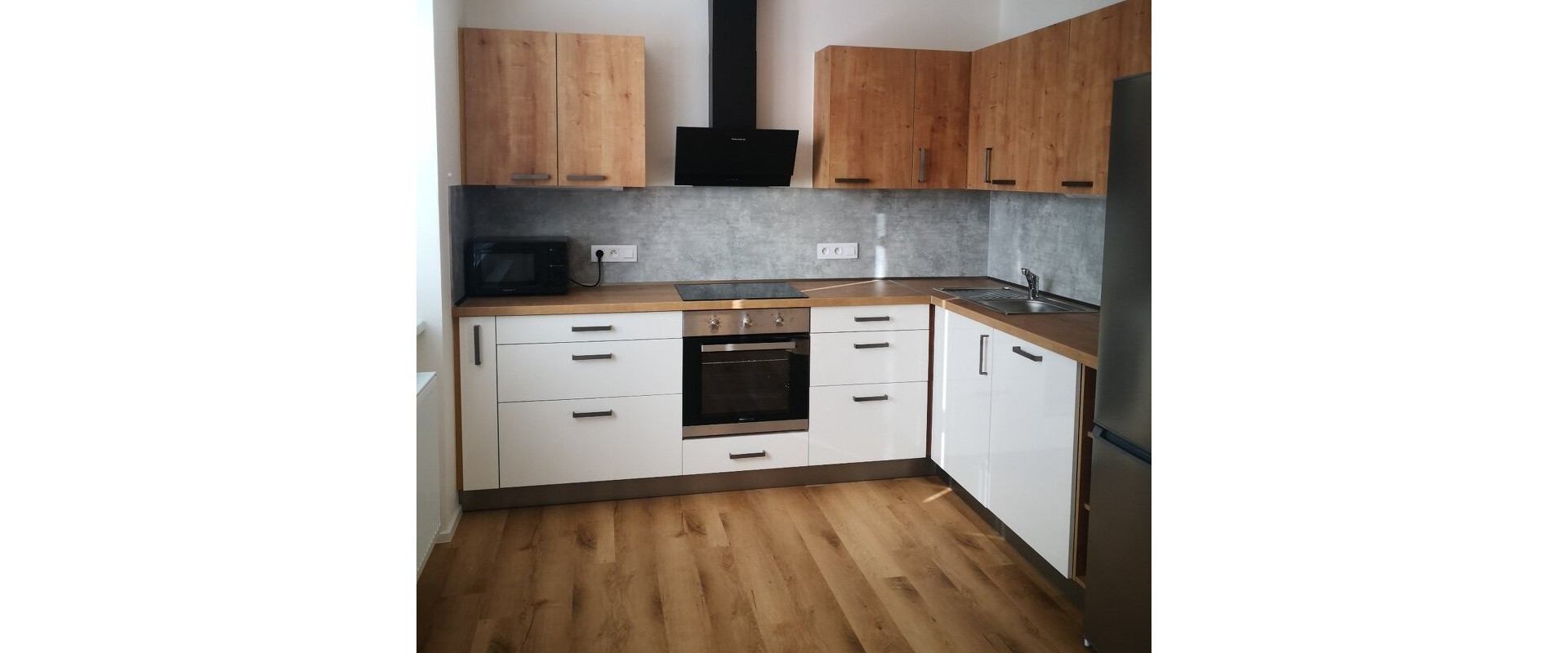 PREDAJ: Harmonický 3 izbový byt po kompletnej rekonštrukcii v obľúbenej časti Dúbravky