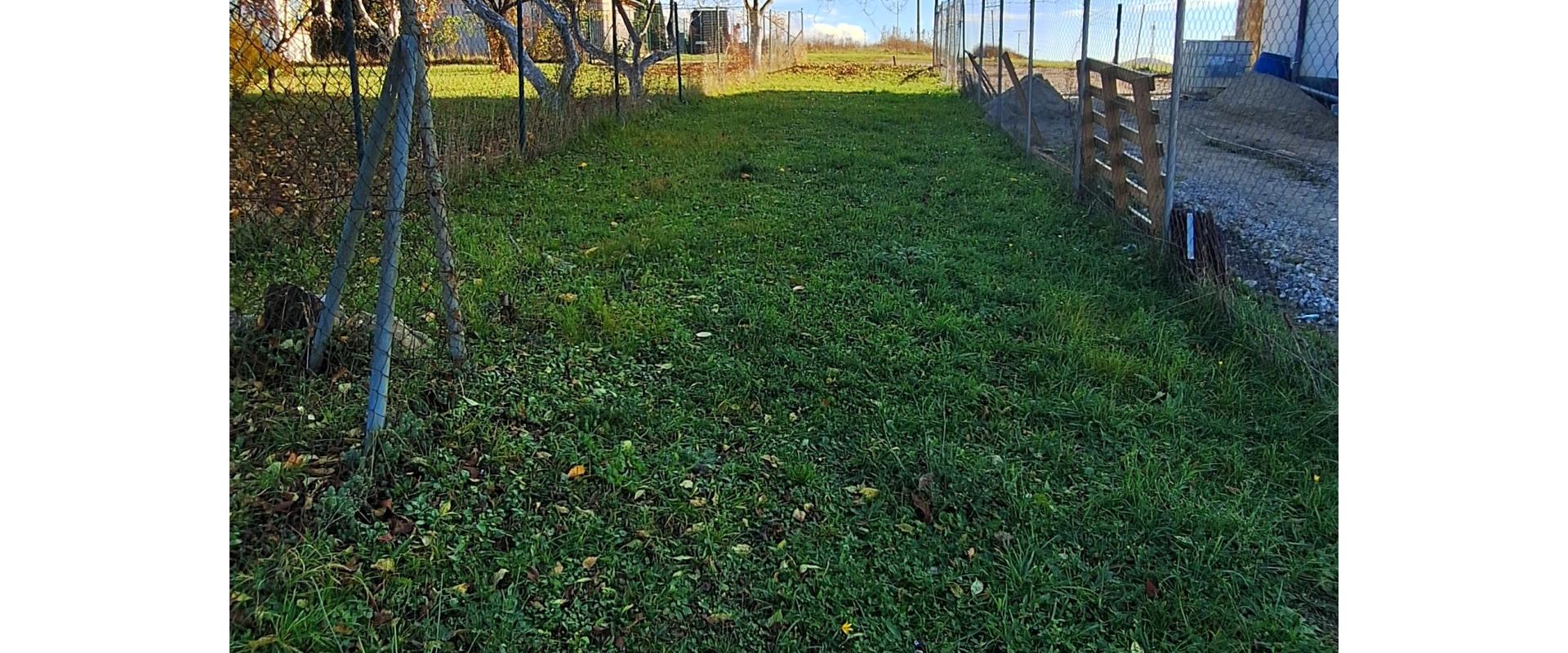 Na predaj pozemok o rozlohe 1 449 m² so záhradou a studňou v Humennom