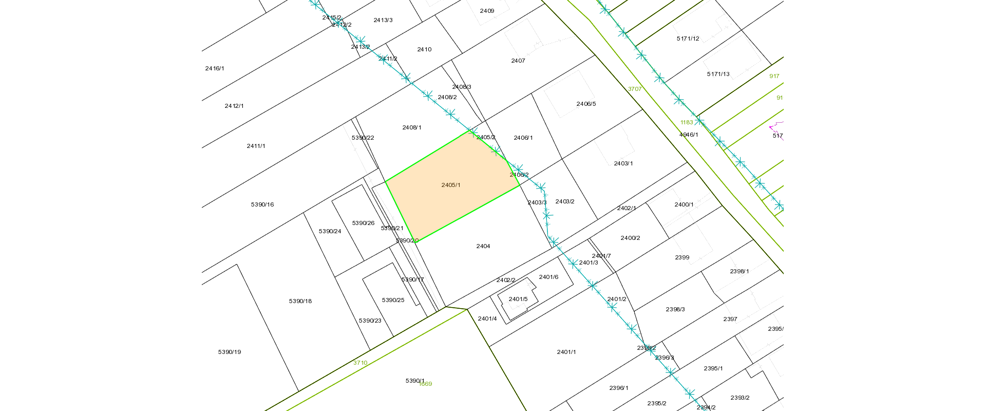 Na predaj pozemok o rozlohe 1 449 m² so záhradou a studňou v Humennom