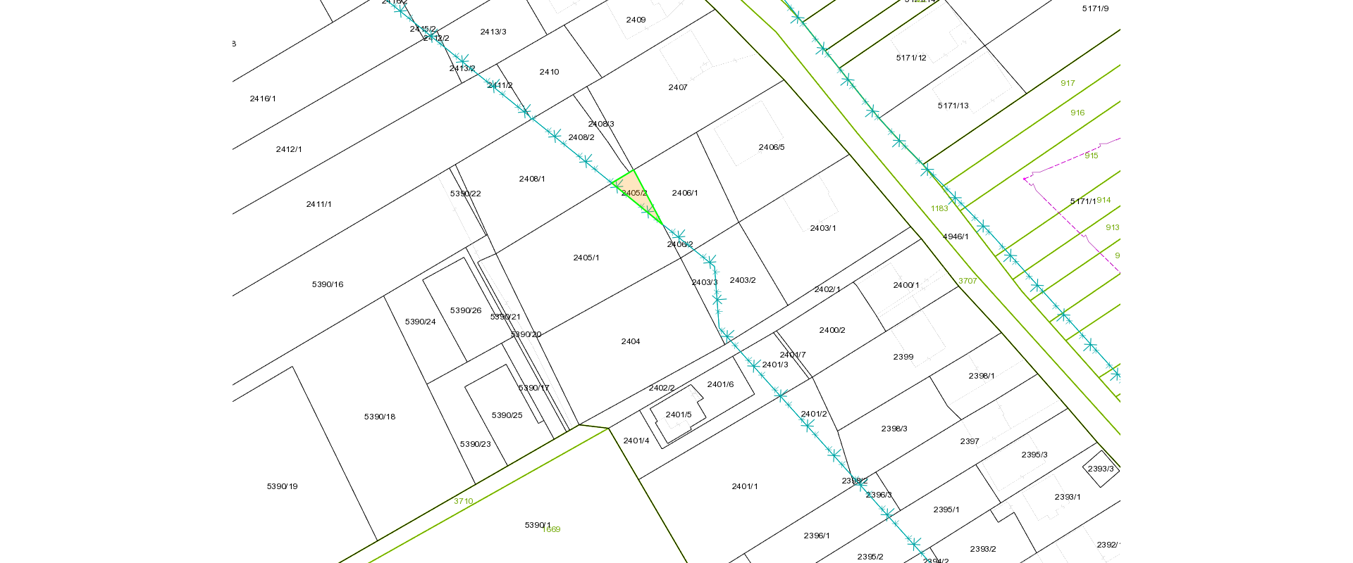 Na predaj pozemok o rozlohe 1 449 m² so záhradou a studňou v Humennom