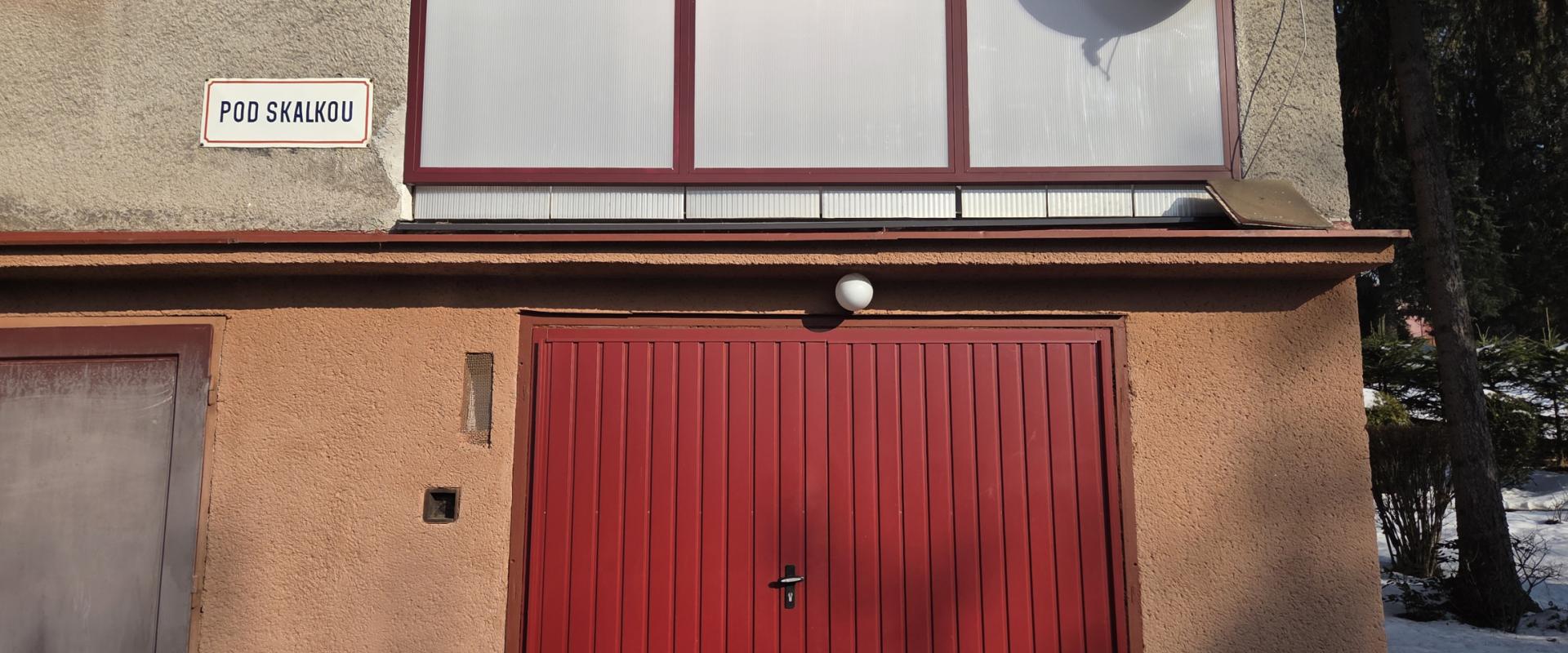 Predám 3-izbový byt 78m2, GARÁŽ, LOGGIA, Pod Skalkou, Prešov