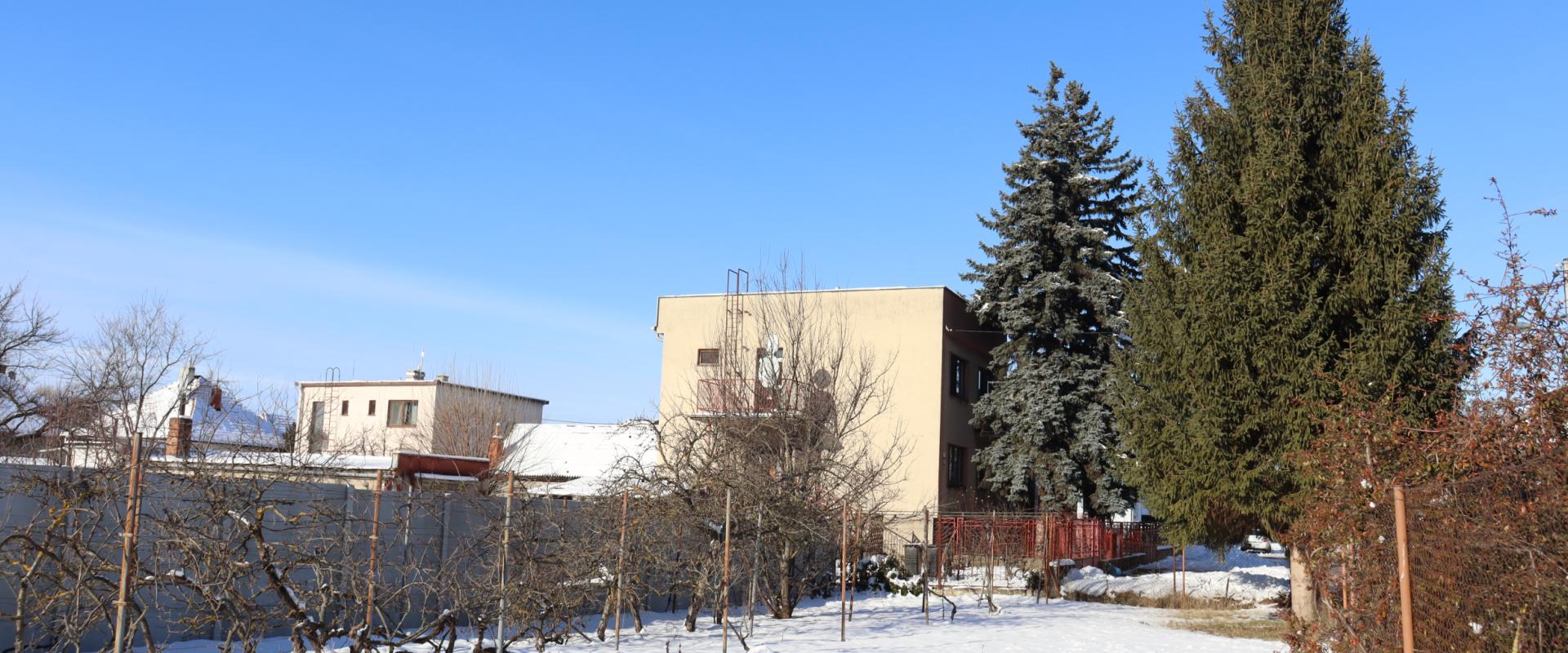 Rodinný dom s výnimočným pozemkom – Levice, priestor+pokoj