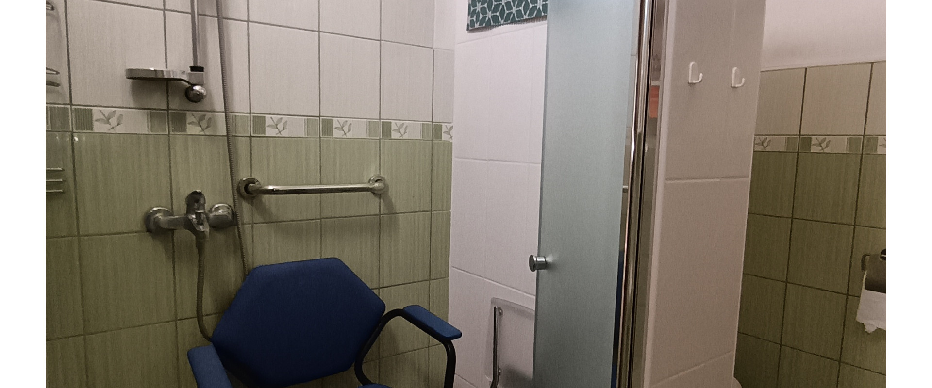 Rodinný dom s výnimočným pozemkom – Levice, priestor+pokoj