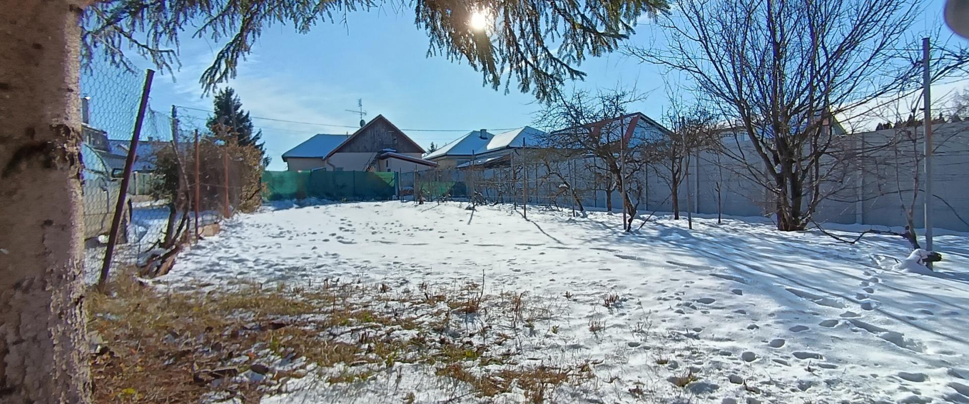 Rodinný dom s výnimočným pozemkom – Levice, priestor+pokoj