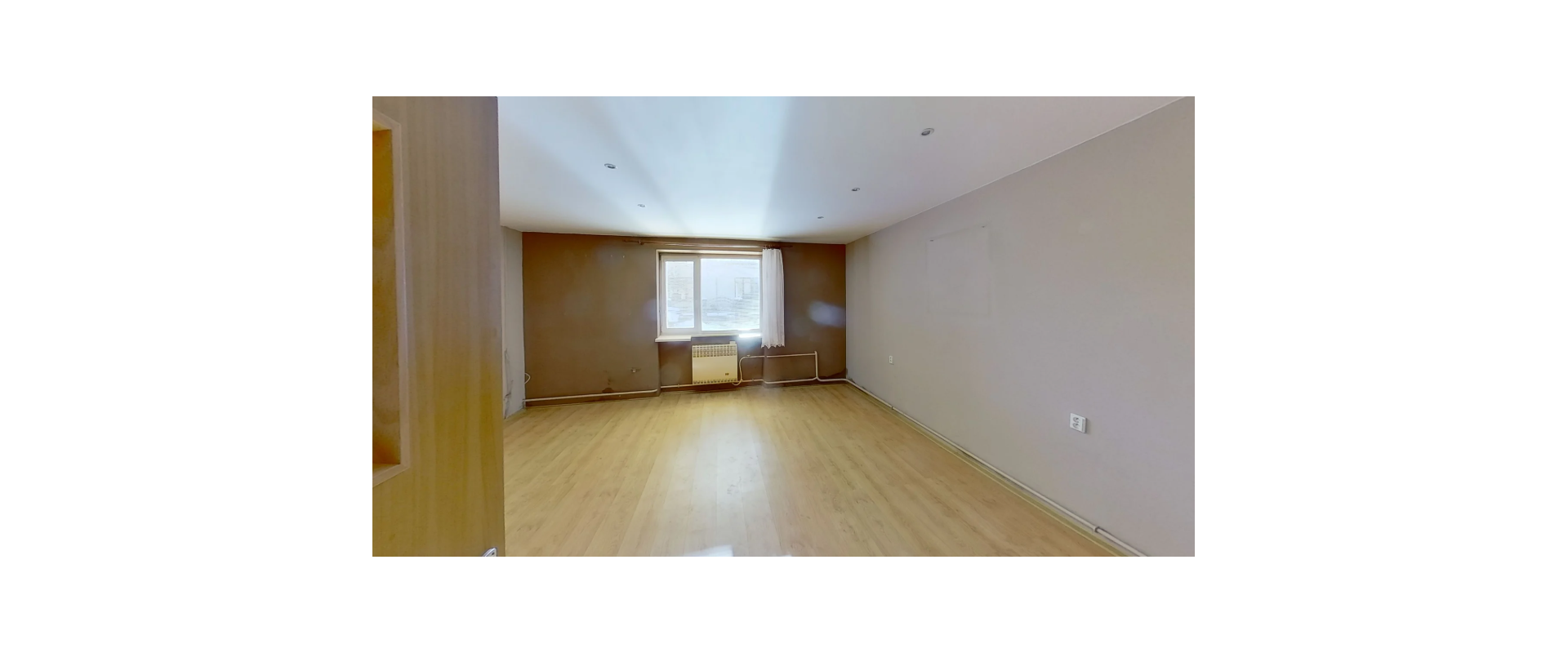 Rodinný dom s výnimočným pozemkom – Levice, priestor+pokoj