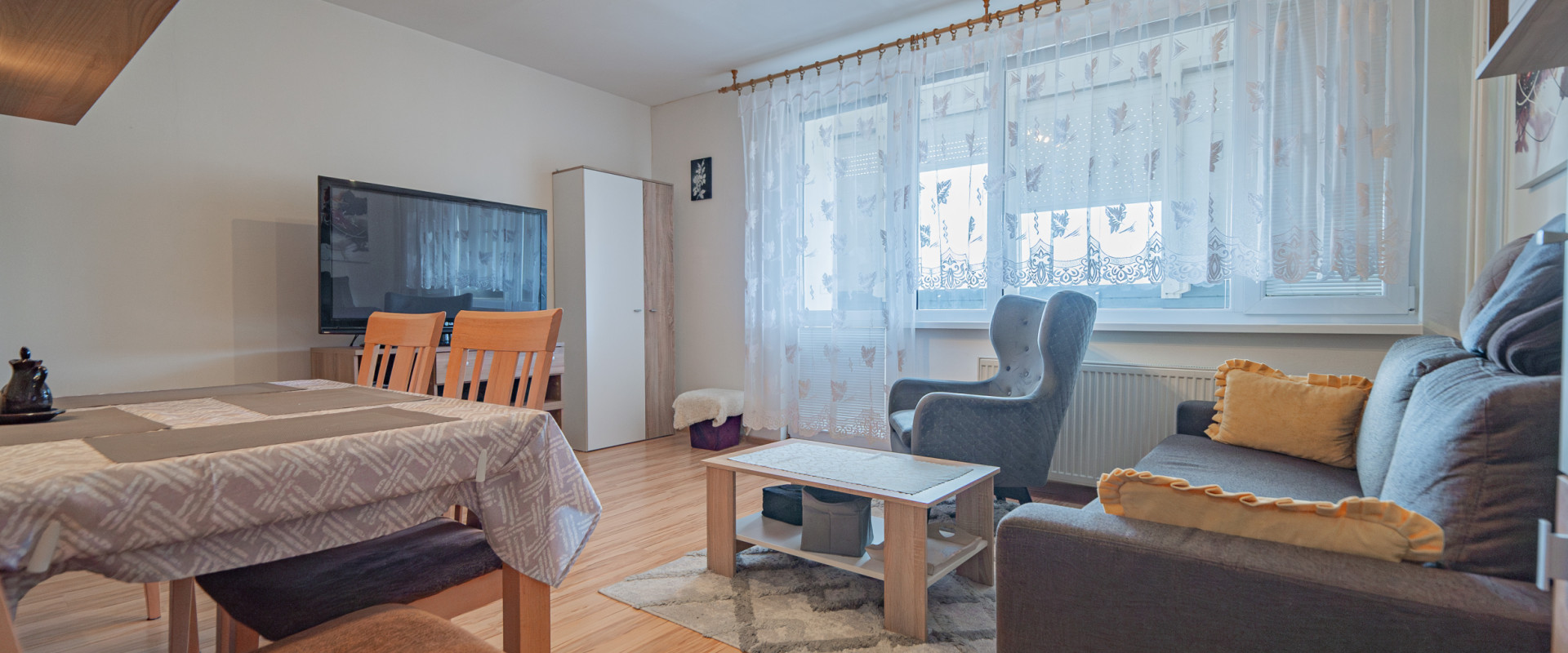 Na predaj Štýlový 2-izbový byt s veľkým zastrešeným balkónom