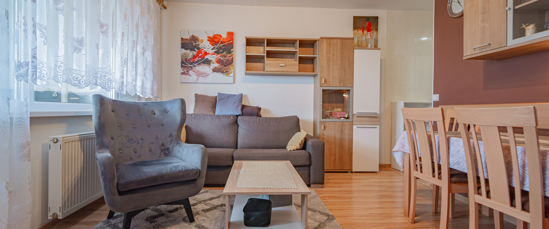 Na predaj Štýlový 2-izbový byt s veľkým zastrešeným balkónom