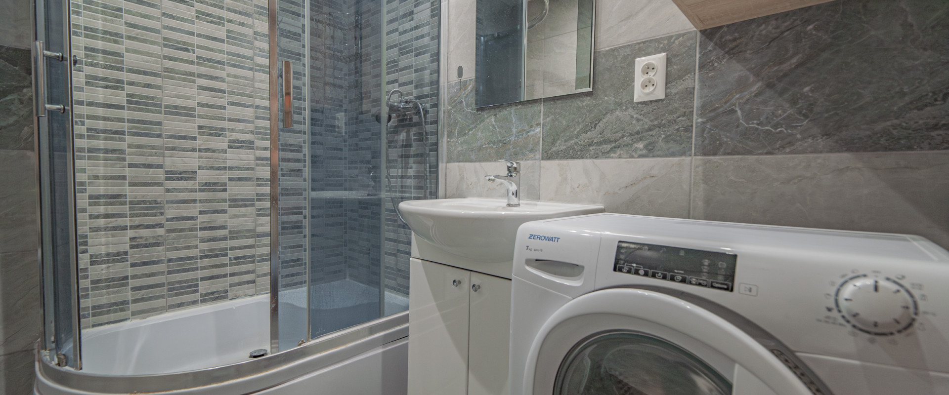 TOP prenájom 3-izbového bytu po kompletnej rekonštrukcii