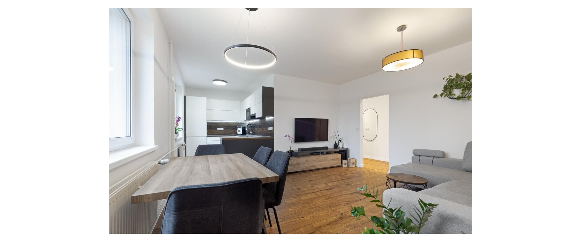 Prenájom - štýlový 2-izbový byt s parkovacím miestom