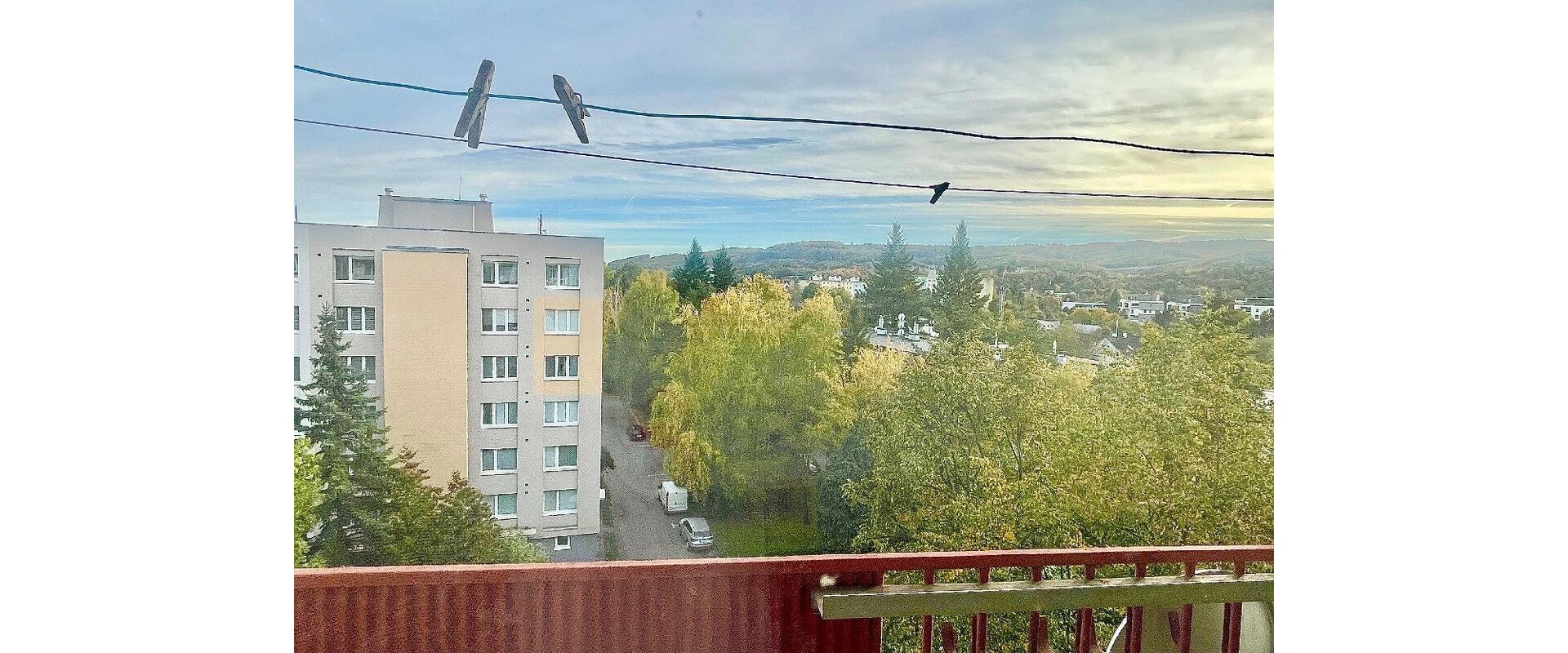 Prenajmem 2-izbový zariadený byt s lodžiou – Sídlisko Duklianskych hrdinov, Prešov