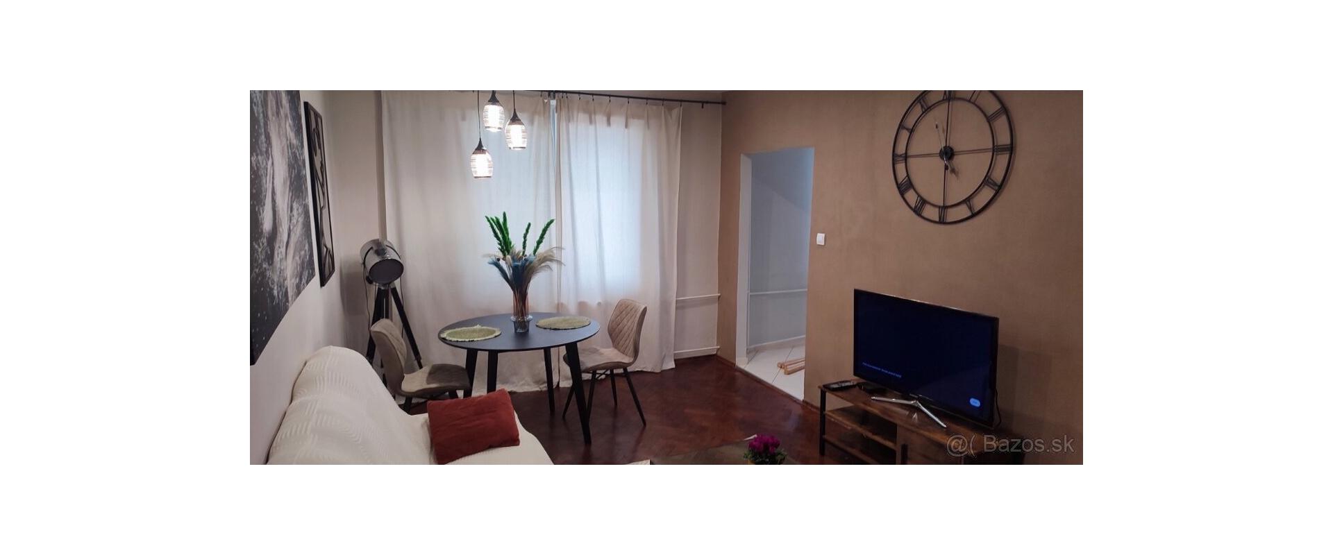 Prenájom: kompletne zariadený 2-izbový byt s balkónom – Staré Mesto/Kuzmányho ulica