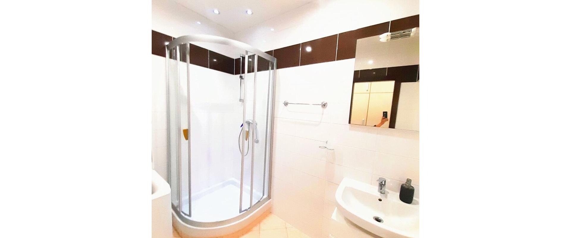 Prenájom: kompletne zariadený 2-izbový byt s balkónom – Staré Mesto/Kuzmányho ulica