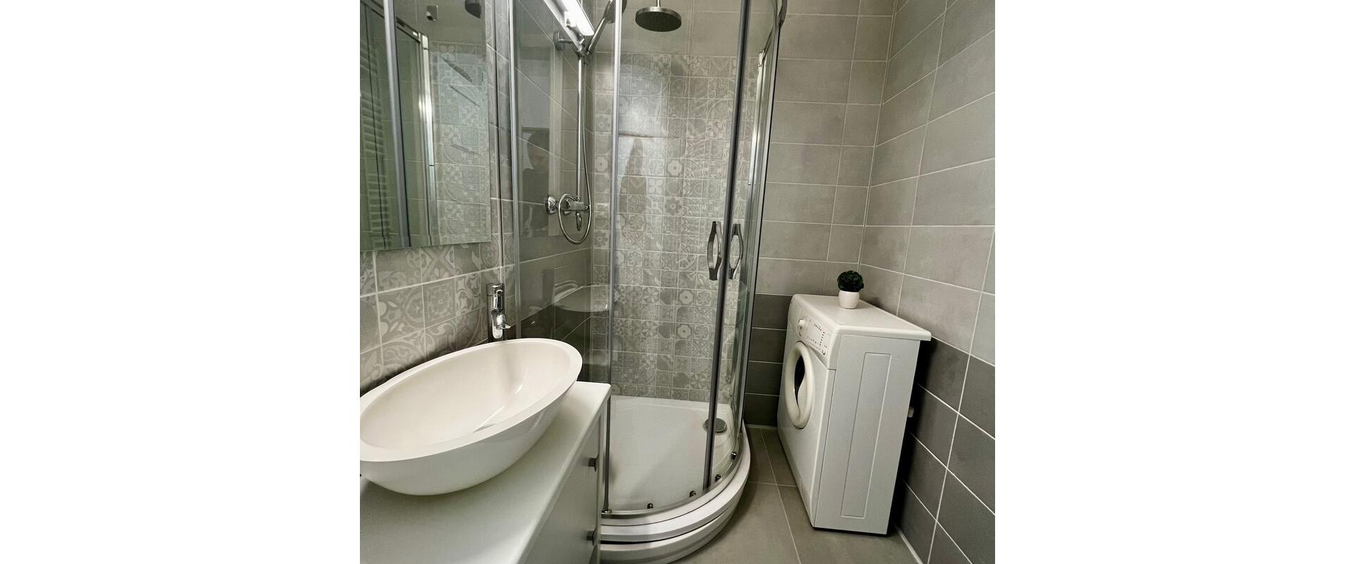 Prenájom: štýlový, kompletne zrekonštruovaný a novo zariadený 1i byt – Centrum mesta, ul. L. Novomeského