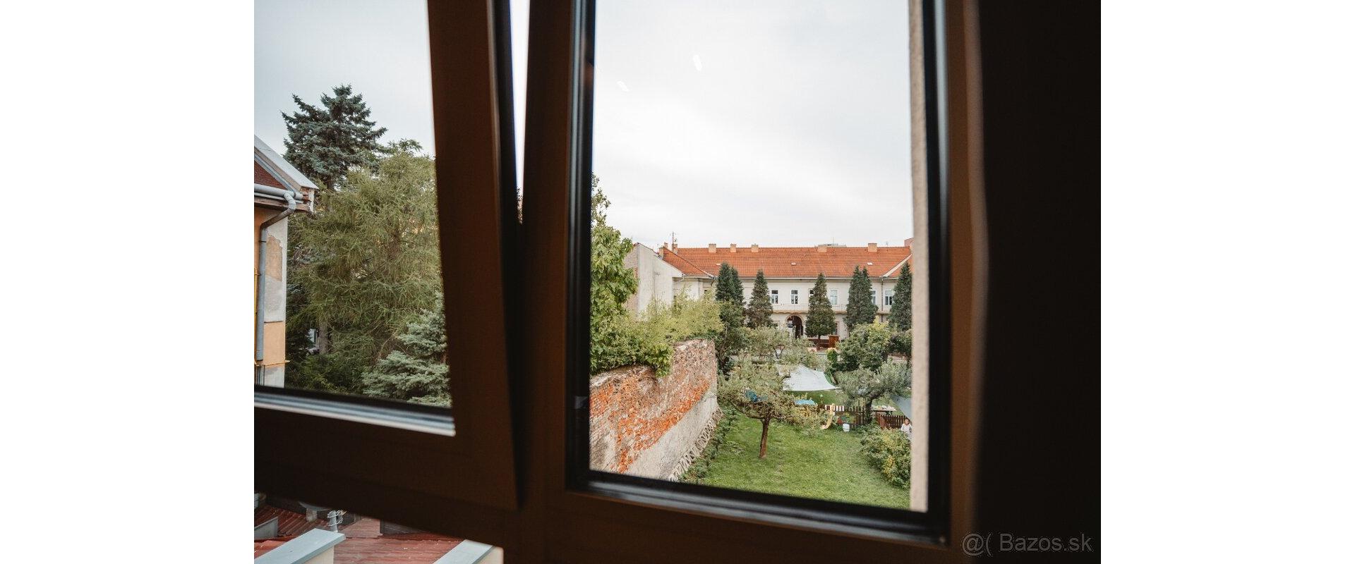 Prenájom: Moderný a luxusný 2-izbový byt v novostavbe – Baštová ulica, Staré Mesto