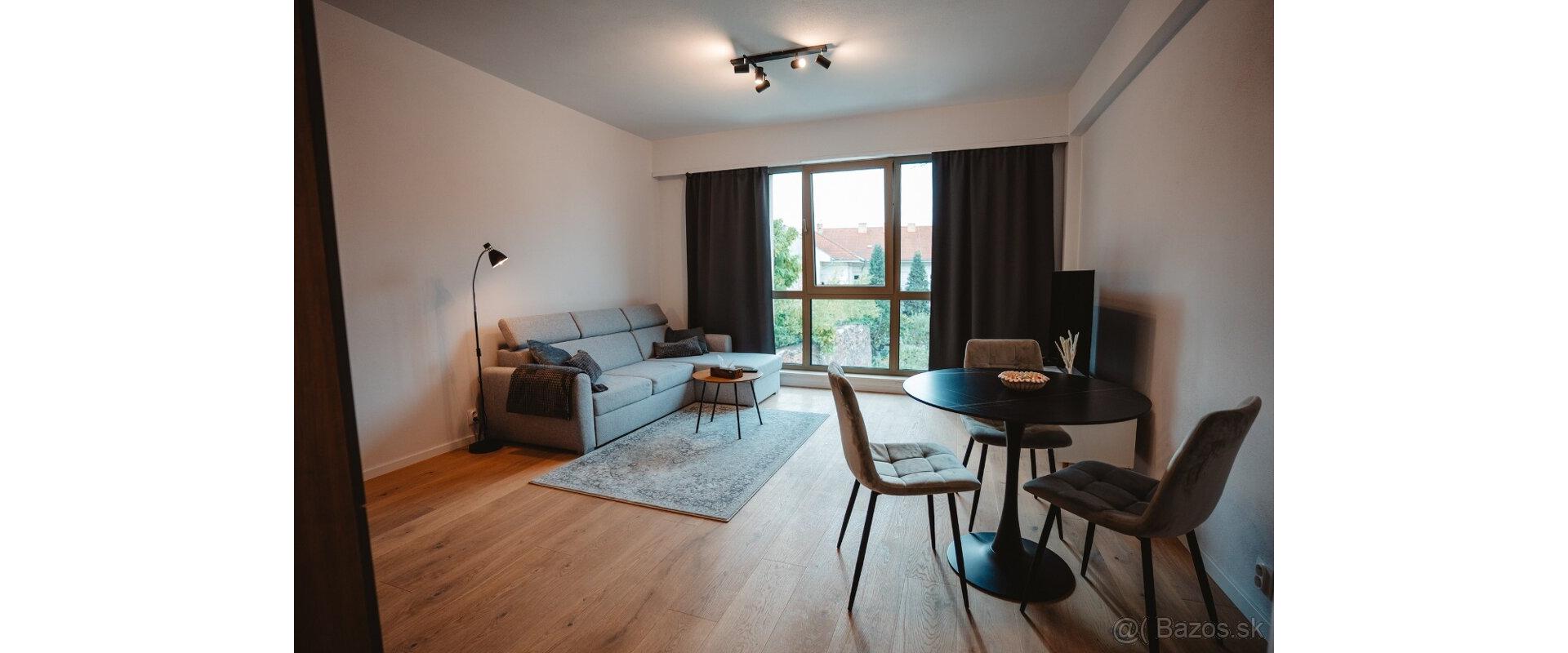 Prenájom: Moderný a luxusný 2-izbový byt v novostavbe – Baštová ulica, Staré Mesto