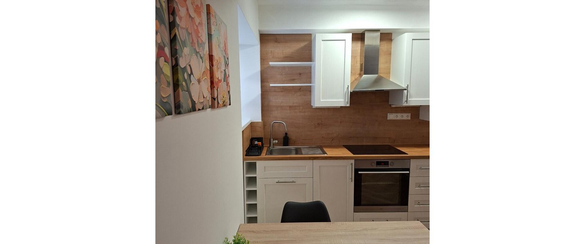 Prenájom: Štýlový 1,5-izbový byt po kompletnej rekonštrukcii – Malá Praha /Staré Mesto/Pajorova ulica