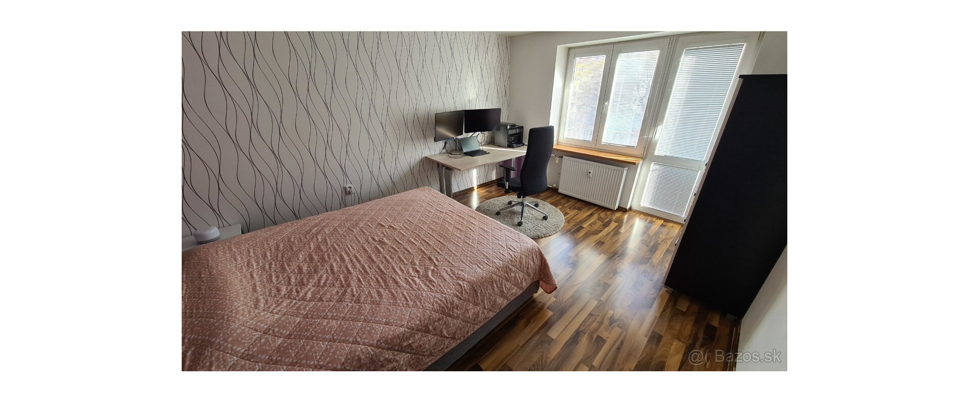 Prenájom: Priestranný a kompletne zariadený 2-izbový byt – Staré Mesto, Pajorova ulica (pri radnici)